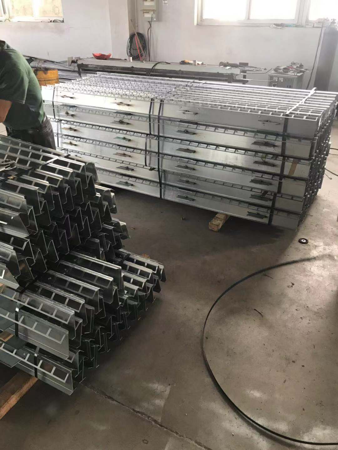 湖南混凝土分倉縫廠家發貨圖
